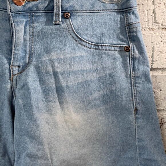 Evermore Acid Washed Denim Shorts 1 - Picture 3 of 11